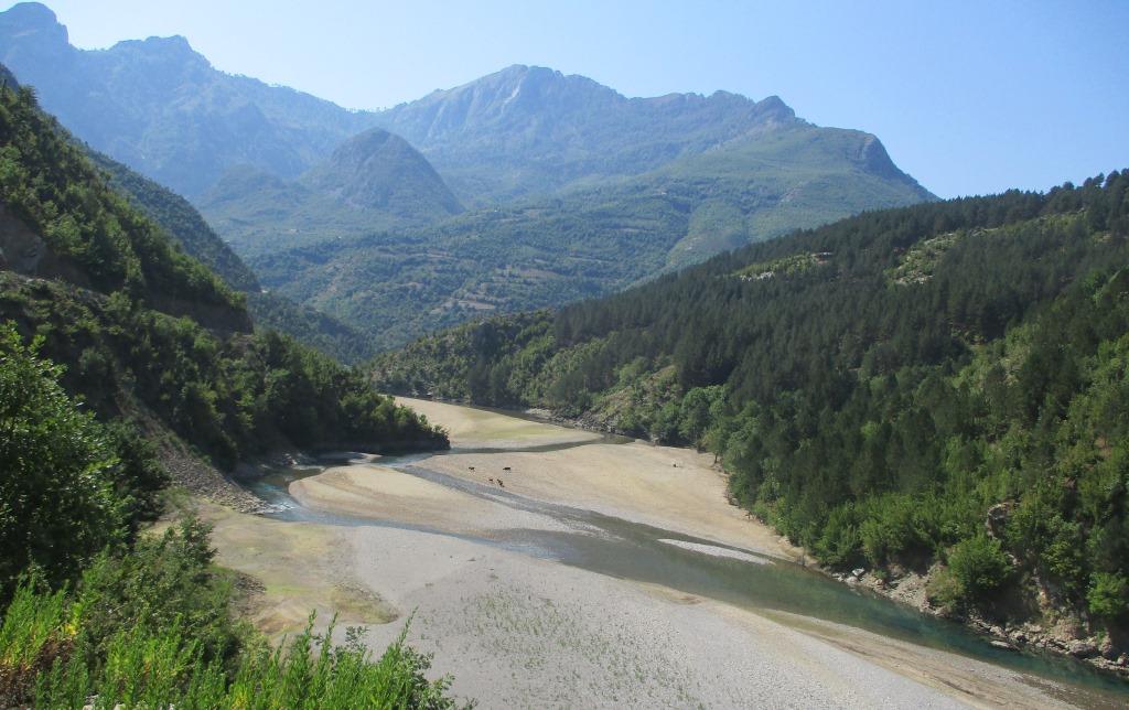 Klubi ”Miqtë e Parkut Natyror NikajMërtur” 2 Voice of the Alps